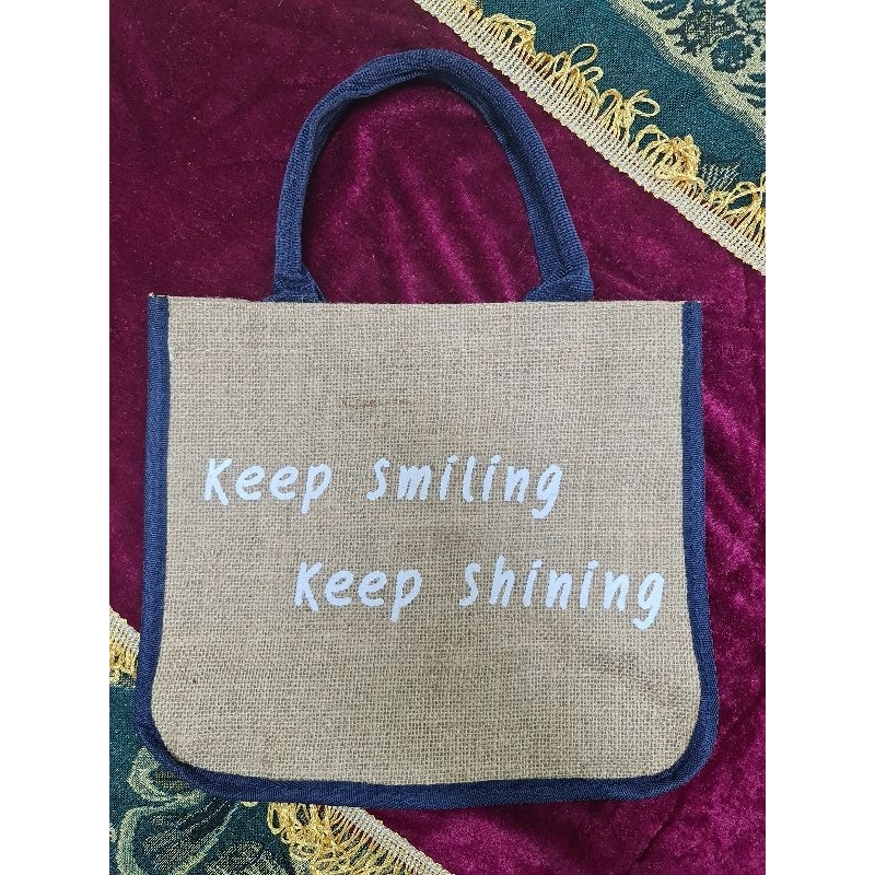 กระเป๋าผ้า keep smiling keep shining