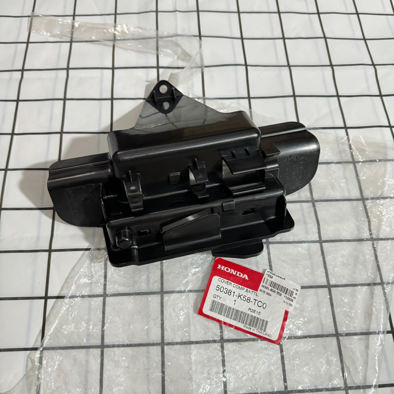 แท้เบิกศูนย์ ฝาปิดแบตเตอรี่ 50381-K58-TC0