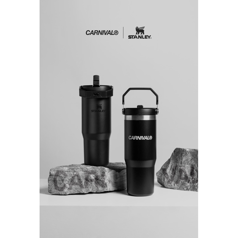 [พร้อมส่ง แท้💯] แก้วเก็บความเย็น CARNIVAL X STANLEY CLASSIC FLIP STRAW TUMBLER 30 OZ BLACK 2.0 ของให