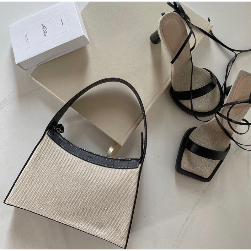 Mynte hythe canvas x black leather ส่งต่อ