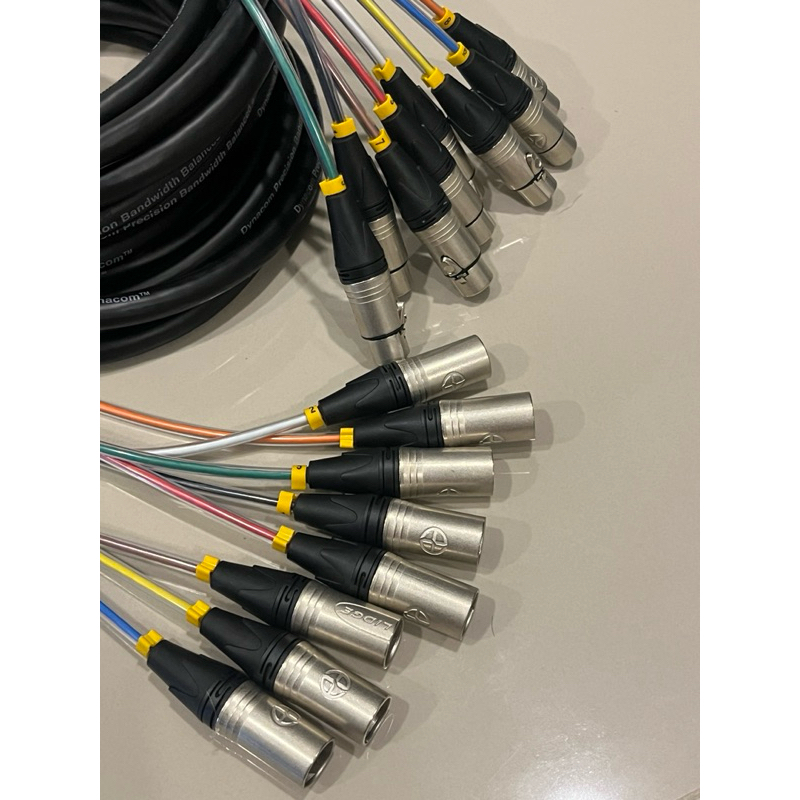 สายมัลติคอร์8คอร์XLRผู้/เมียทำจากสายมัลติคอร์ของDynacomหัวของLidgeทั้งชุด