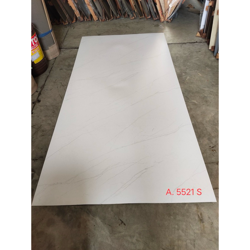 แผ่นลามิเนตโฟเมก้า ลายหินอ่อน ด้าน A 5521 S ขนาด 80x120 ซม หนา 0.7 มิล ใช้ติดงานเฟอร์นิเจอร์ ผนัง โต