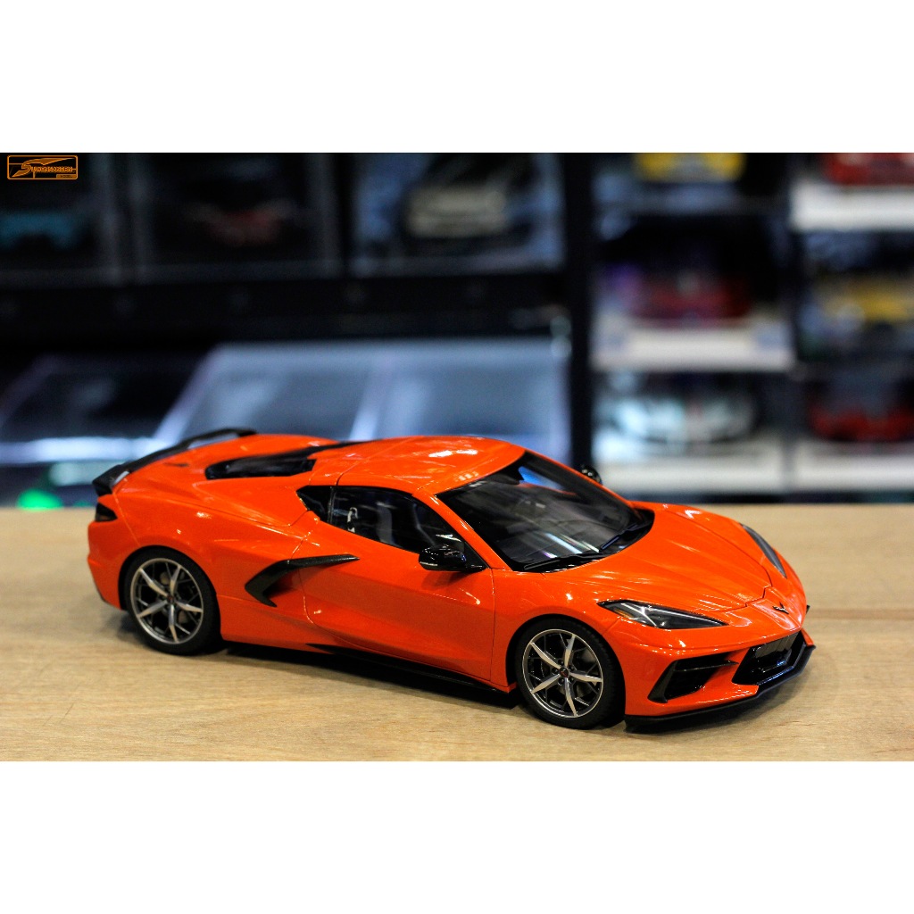 AUTO ART  71283 CHEVROLET CORVETTE C8 STINGRAY Z51 (SEBRING ORANGE)