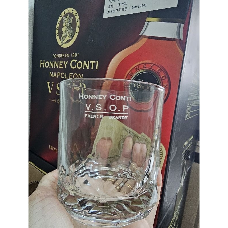 แก้ววิสกี้​ ก้นเพชร​ hennessy​&Baron แพ็ค​6ใบ