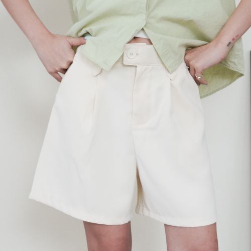 Lucia Short Pants กางเกงขาสั้นใส่สบาย