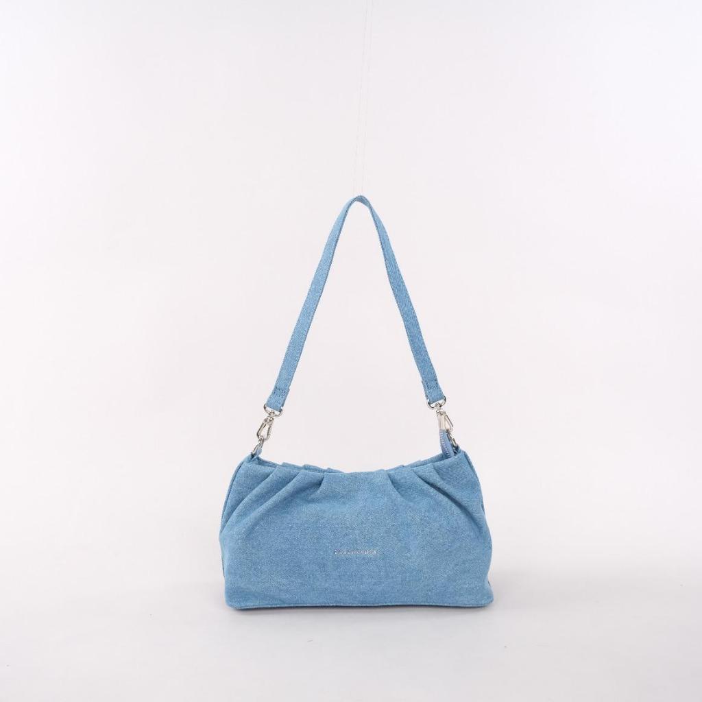 (ใช้โค้ด:15DD300ลด133.-)Caseharden Dumpling Bag กระเป๋าสะพายผ้ายีนส์ทรงพอช [Denim Collection]