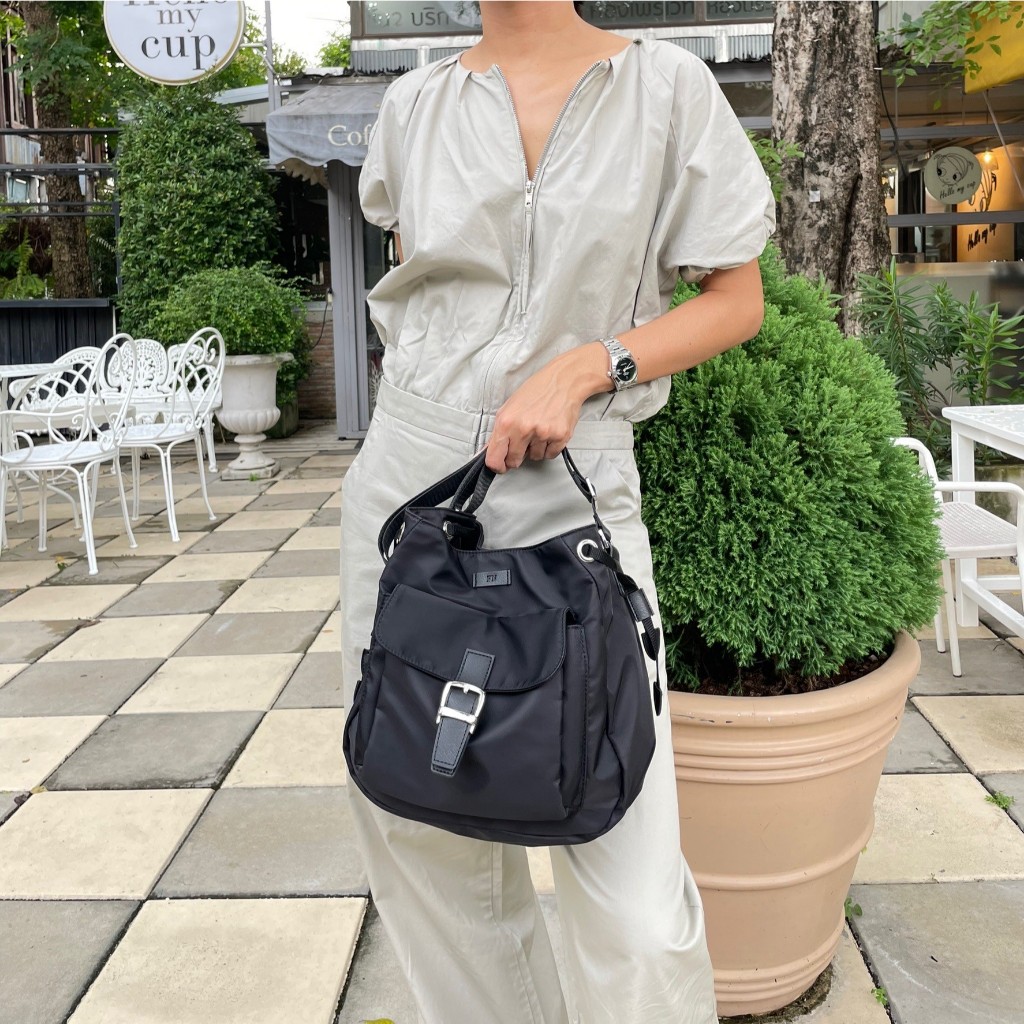 FN Nylon cloudy lite bag กระเป๋าสะพายพาดลำตัว 1307-21022