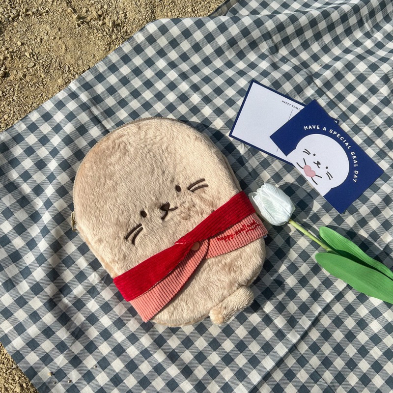 ชุดสำหรับตกแต่ง กระเป๋าไอแพด น้องแมวน้ำ🦭💗 *ไม่รวมกระเป๋า / 'Bear hat' and 'Blanket' for ipad macbook pouch - รูปที่ 6