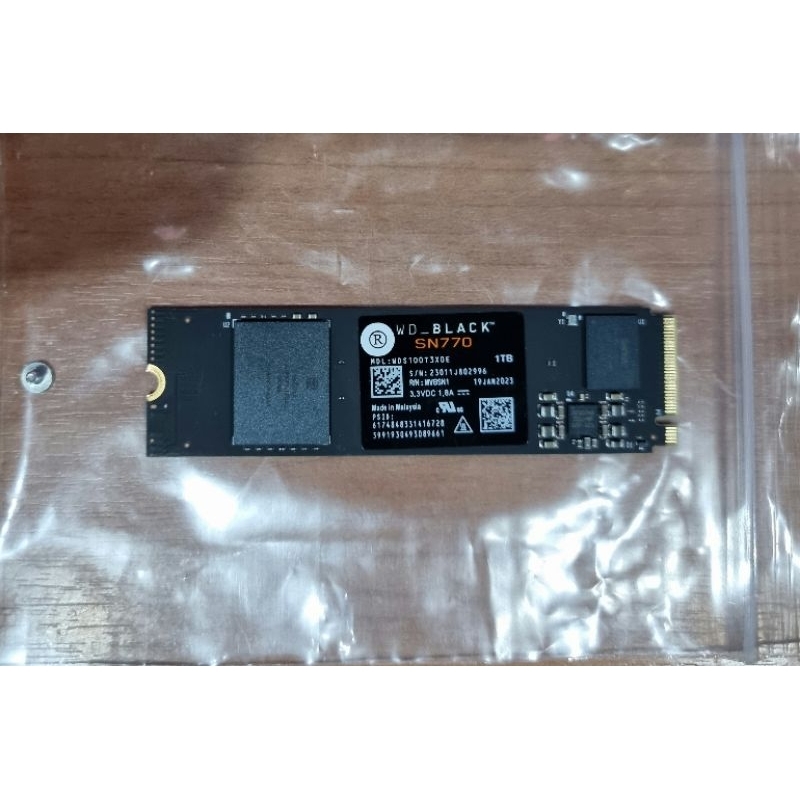 SSD M.2 WD black SN770 1 TB