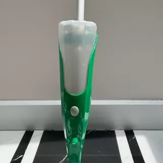 KJR - SPRAY MOP ไม้ถูพื้นสเปร์ย กระบอกน้ำจุน้ำได้ 500 ml ผ้าหน้ากว้าง 40 cm สูง 120 cm หมุนได้ 360 องศา แห้งเร็ว ผ้าหนาน