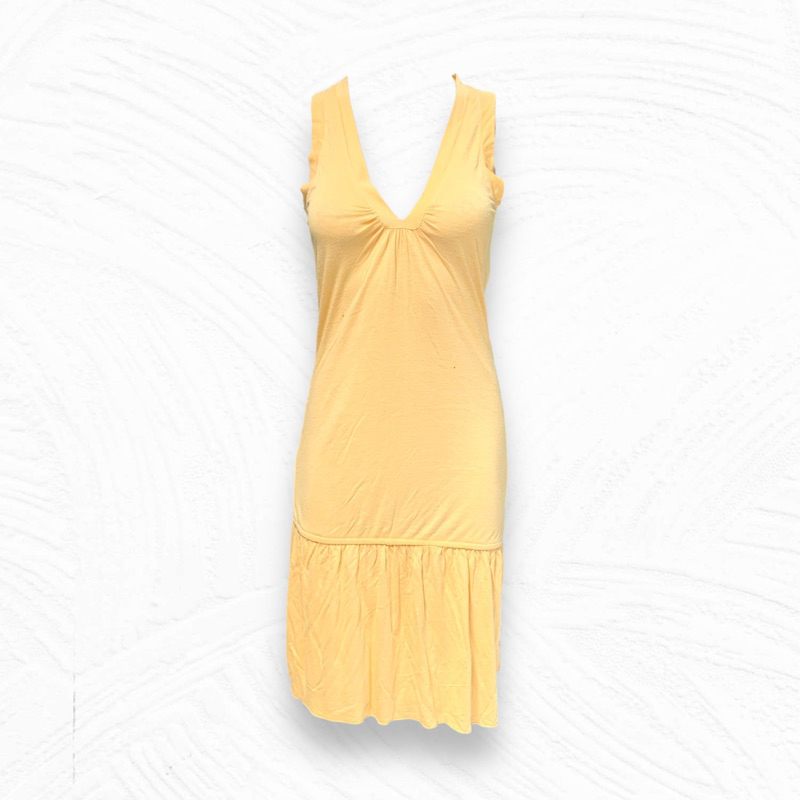 Castro ( DS118 ) ชุดเดรสผู้หญิง คอวี แขนกุด สีเหลือง เซลตำหนิ พร้อมส่ง