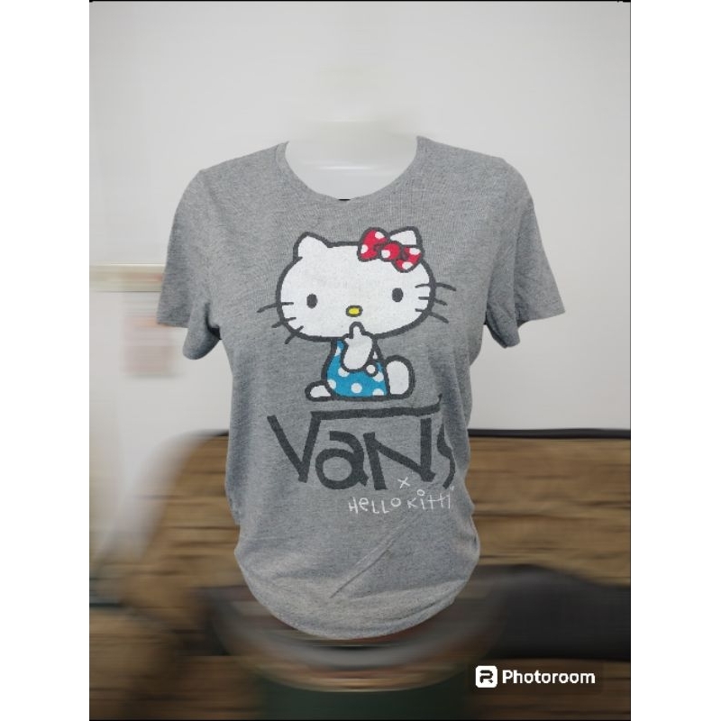 เสื้อยืดคอกลมแขนสั้นแบรนด์ VANS HELLO KITTY Women's Size XL มือ2 รอบอก36"ยาว26.5"