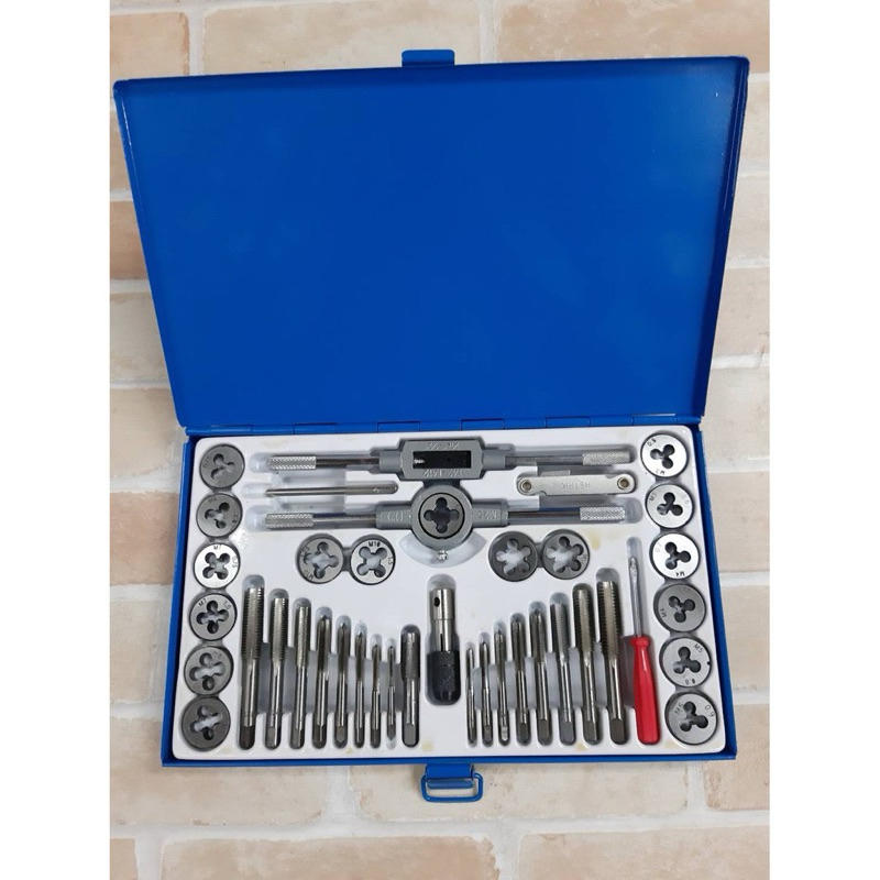 ประกอบด้วย 1.ดอกต๊าปเกลียว 17ขนาด M3-0.5, M3-0.6, M4-0.7, M4-0.75, M5-0.8, M5-0.9, M6-0.75, M6-1, M7