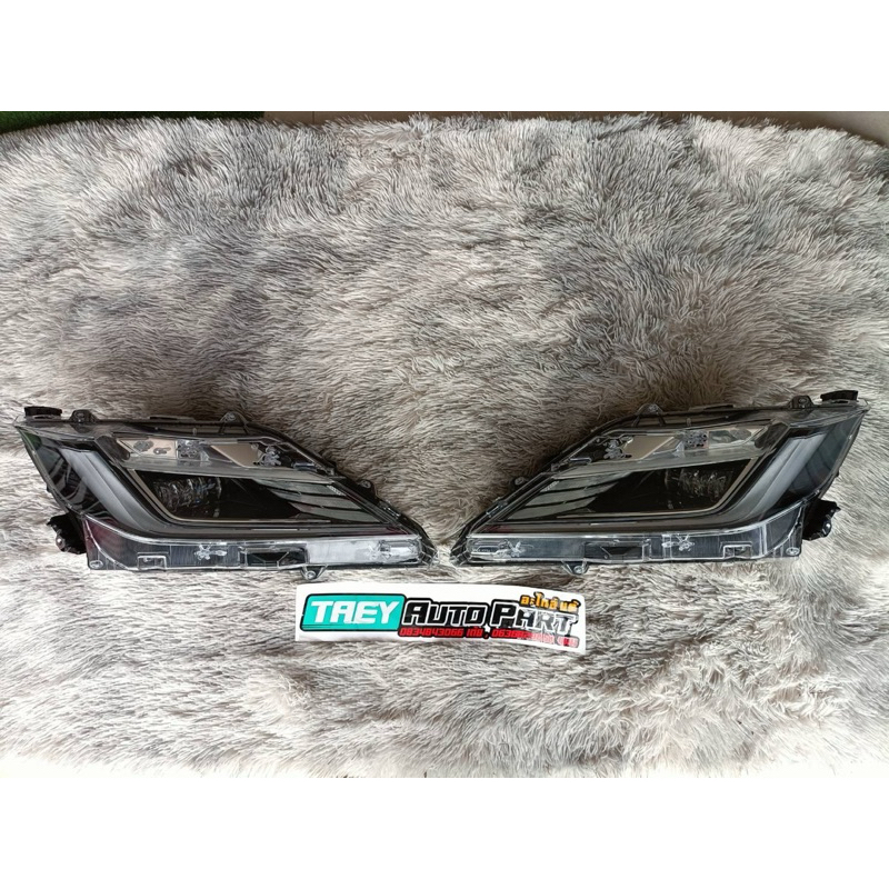 ไฟหน้ายาริสพร้อมปลั๊กแปลง Yaris Ativ 4 ประตู TOP 2023