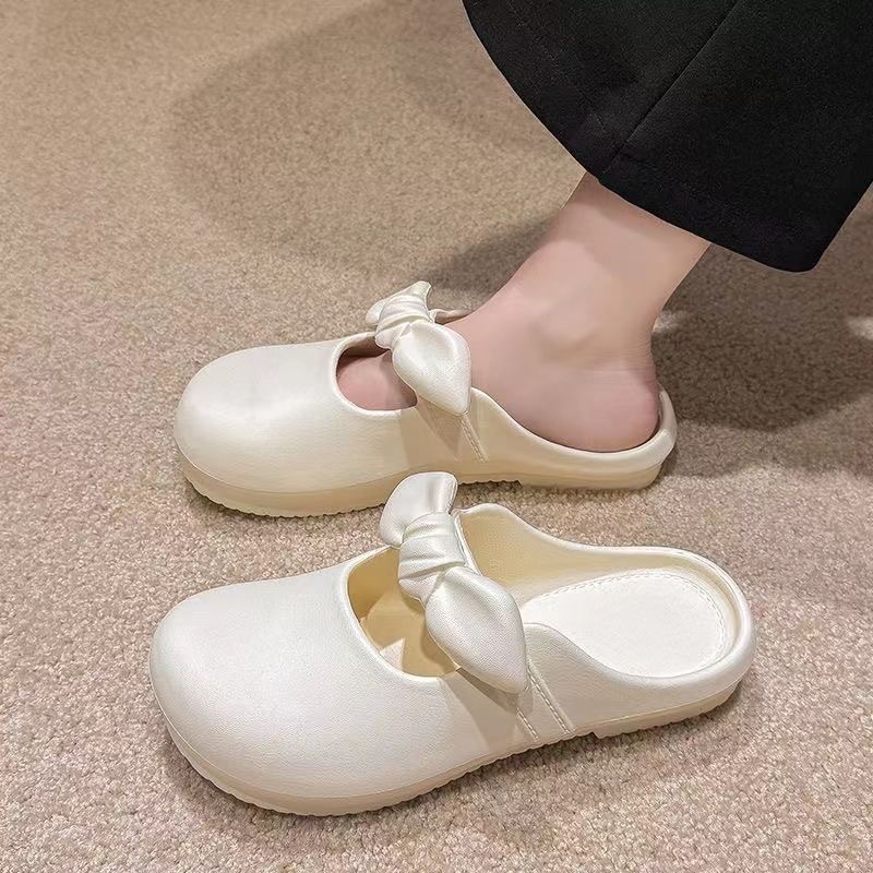 รองเท้าแตะแฟชั่น กันน้ำ กันลื่น ทำจากวัสดุอย่างดี ใส่ออกกลางแจ้งได้ ทำความสะอาดง่าย โดนแดดได้ไม่หดตัว
