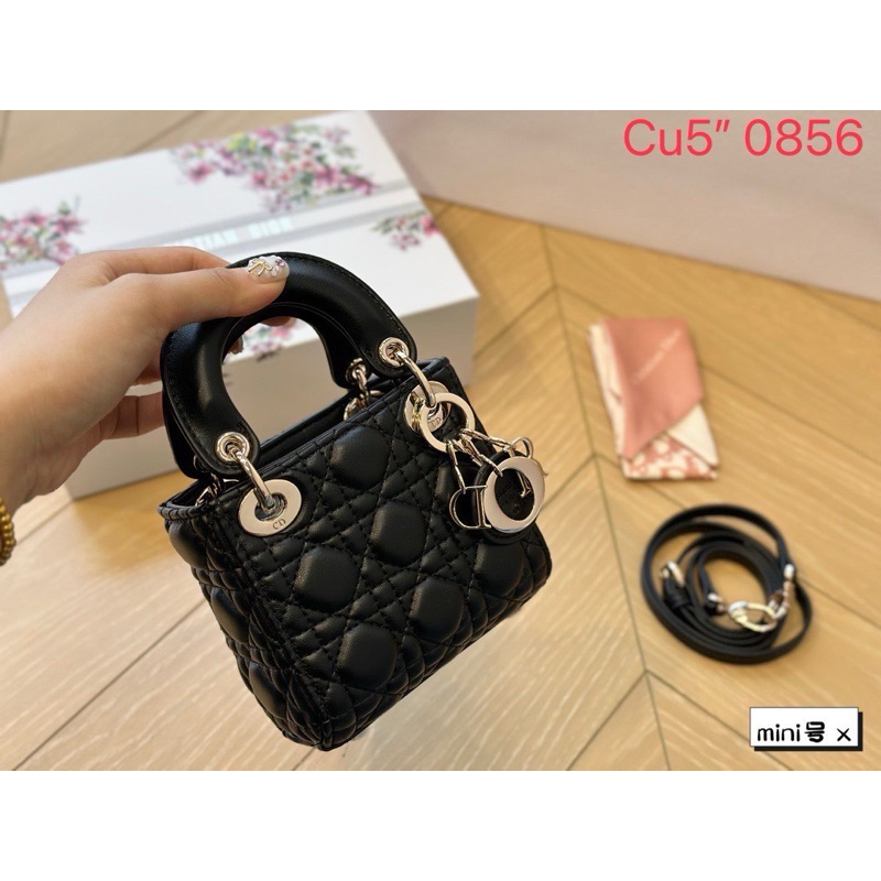 กระเป๋าสะพายผู้หญิง ตรง % New กระเป๋า ขนาด 5“ งานเกรด : Top mirror งานสวย