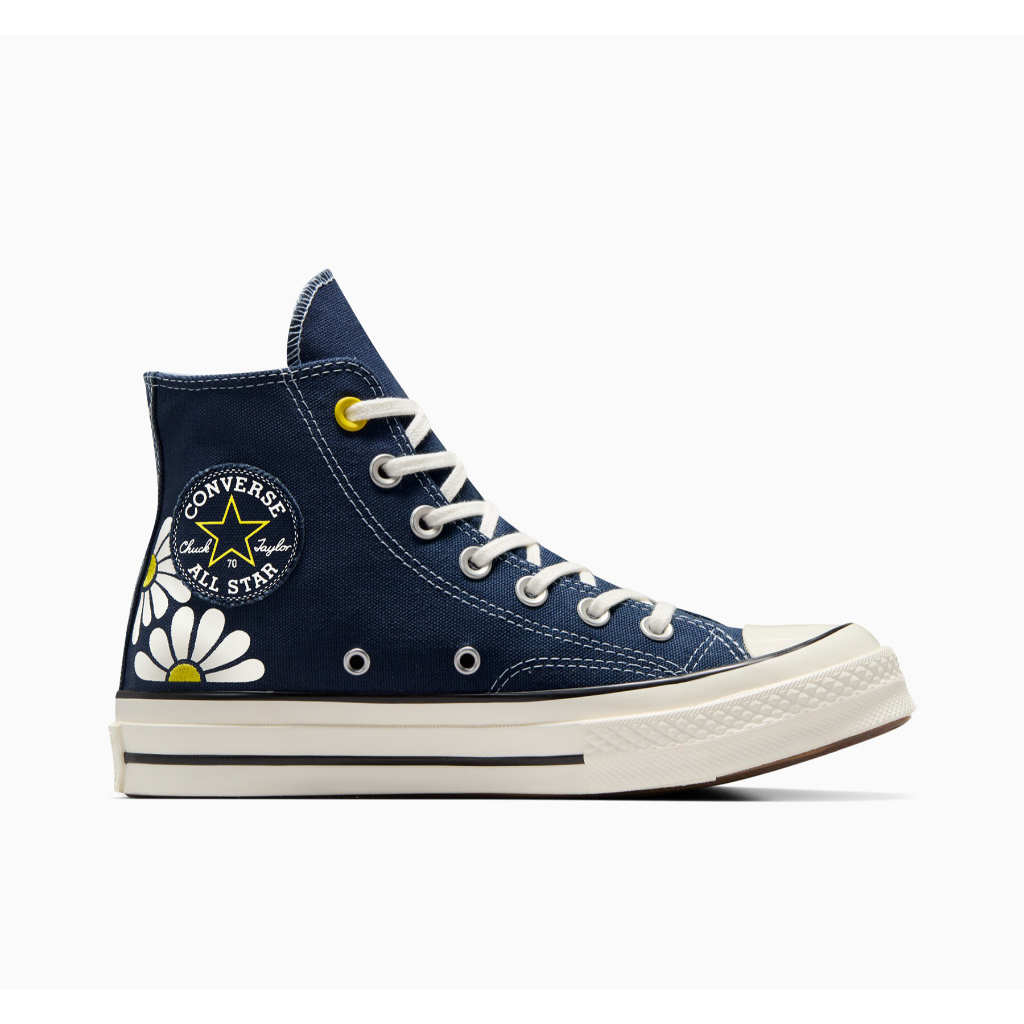 CONVERSE รองเท้าผ้าใบ รุ่น CHUCK 70 NATURE IN BLOOM HI NAVY/MULTI COLORS ผู้หญิง A08108CF_S4NAMC