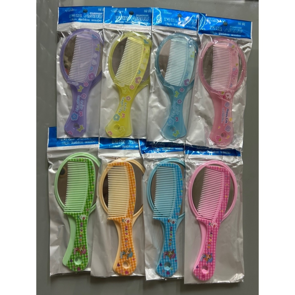 พร้อมส่ง!!! หวี+กระจกมีด้าม แบบพกพา จัดส่งแบบแพค 4 คู่ครบสี ตกคู่ละ 12.50 บาท