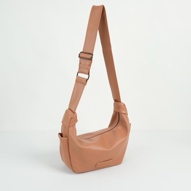 กระเป๋า Just in case มือสอง แม่ค้าใช้งานเองค่ะ