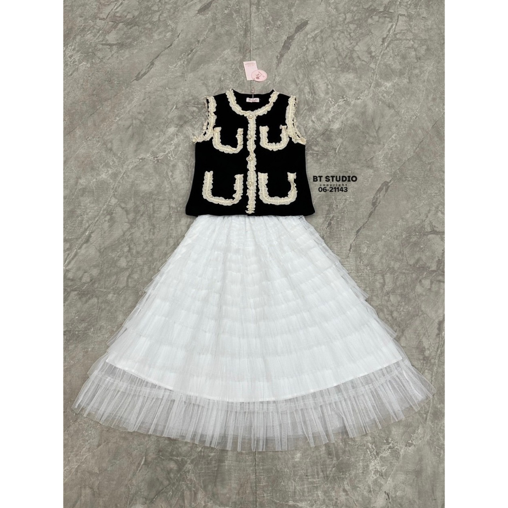 BT 06-21143 เซท 2 ชิ้น เสื้อเบเซอร์แขนกุดแมทซ์กับกระโปรงยาวมุ้งระบายเป็นชั้น ๆ