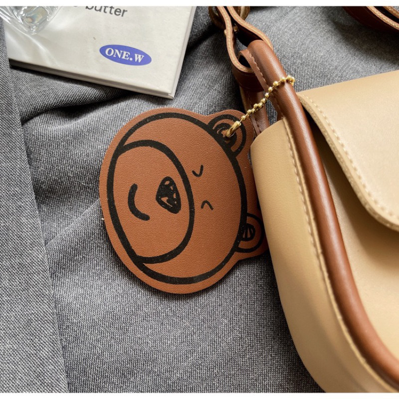 กระเป๋าสะพายไหล่ กระเป๋าสะพายข้างผู้หญิงแบบพกพา หนังPU สวยงาม ไม่มีซิป(0456)