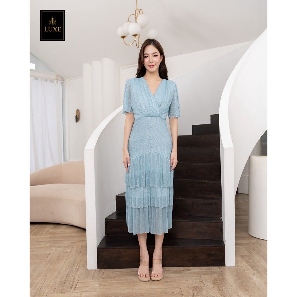 Luxe(ลุกซ์) V-Neck Flare Sleeve Layered Ruffle Hem Dress.2