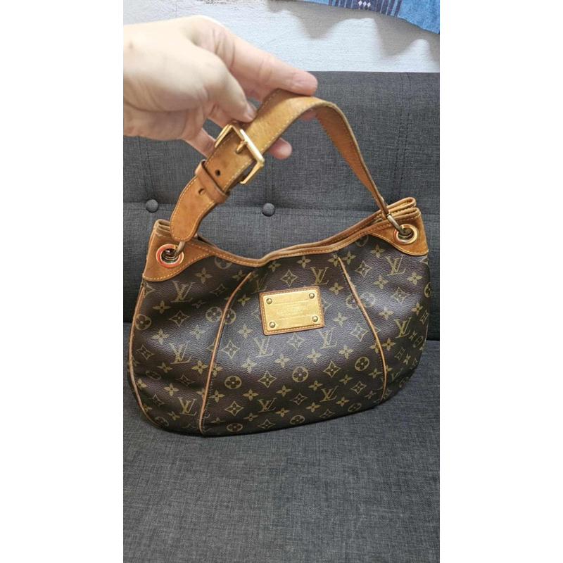 lv galliera monogram pm