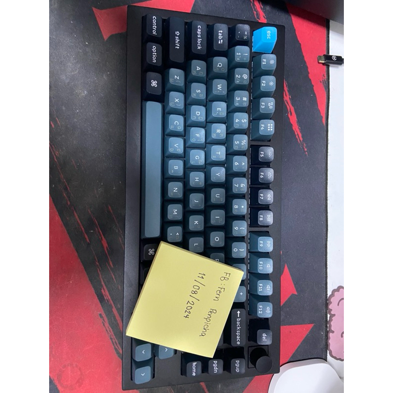 Keychron Q1 Pro คีย์บอร์ดกลไกไร้สาย 75% พร้อมสวิตช์เปลี่ยนได้และไฟ RGB