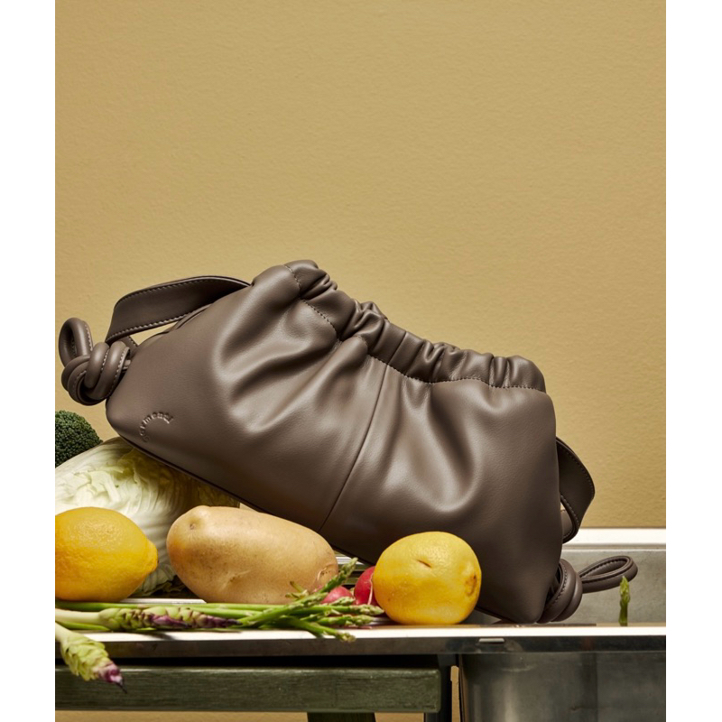 Garmenti gyoza bag สี espresso