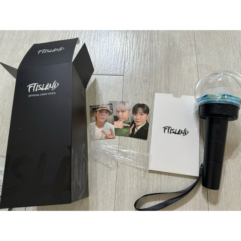 (พร้อมส่ง) แท่งไฟ ftisland ของใหม่ ของแท้