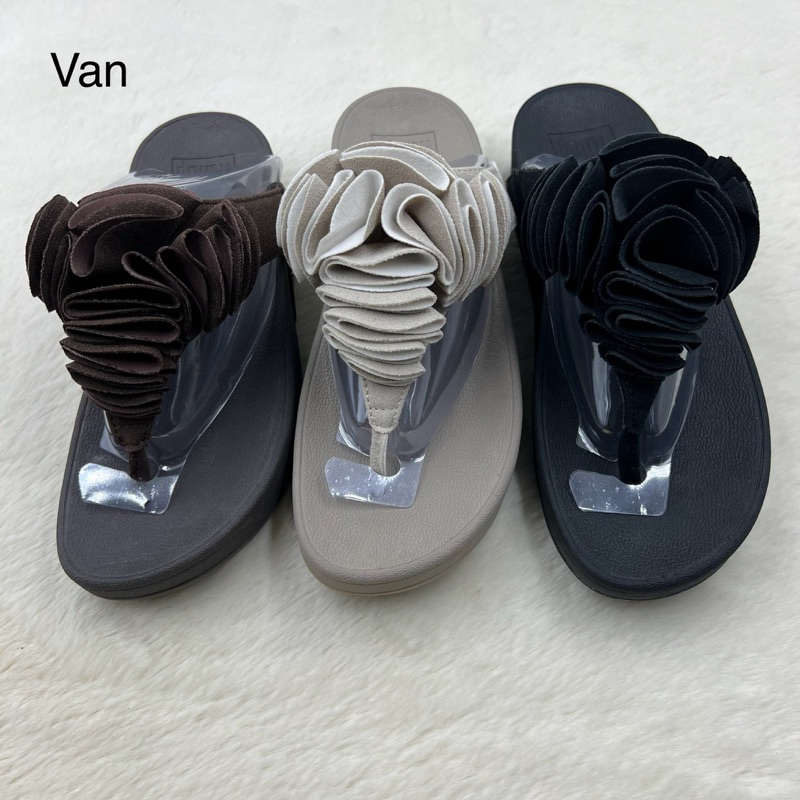 รองเท้าแตะ Fitflop สำหรับผู้หญิงมาใหม่ ใส่ดีใส่ทุนรับประกันสินค้าร้อยเปอร์เซ็นต์ครับ