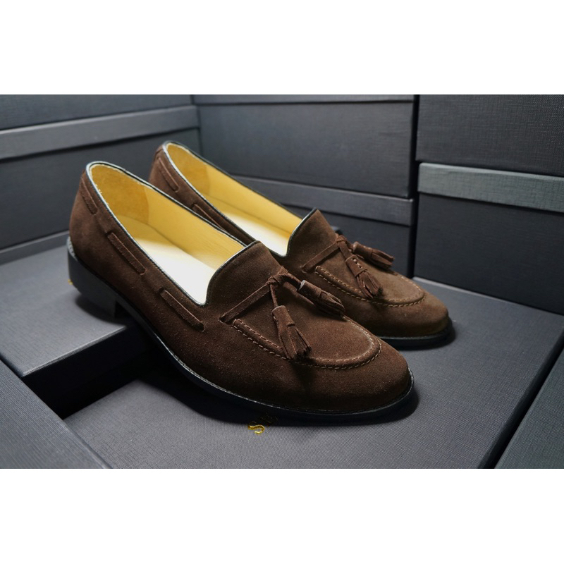 September Store - Suede Tassel Loafer
