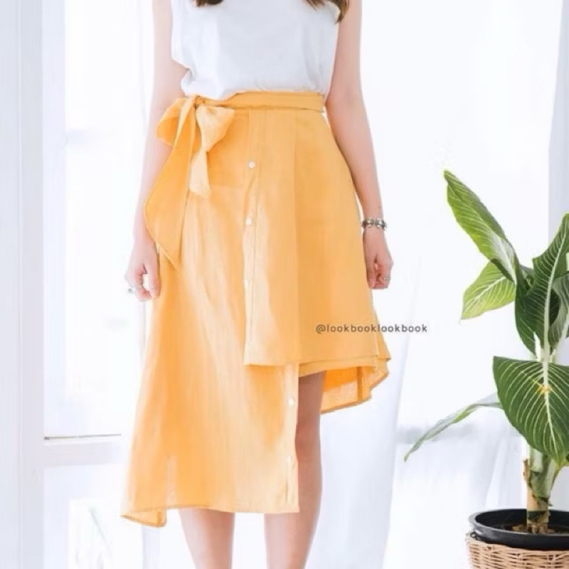 ใหม่💖 lookbook momo skirt กระโปรง(L)