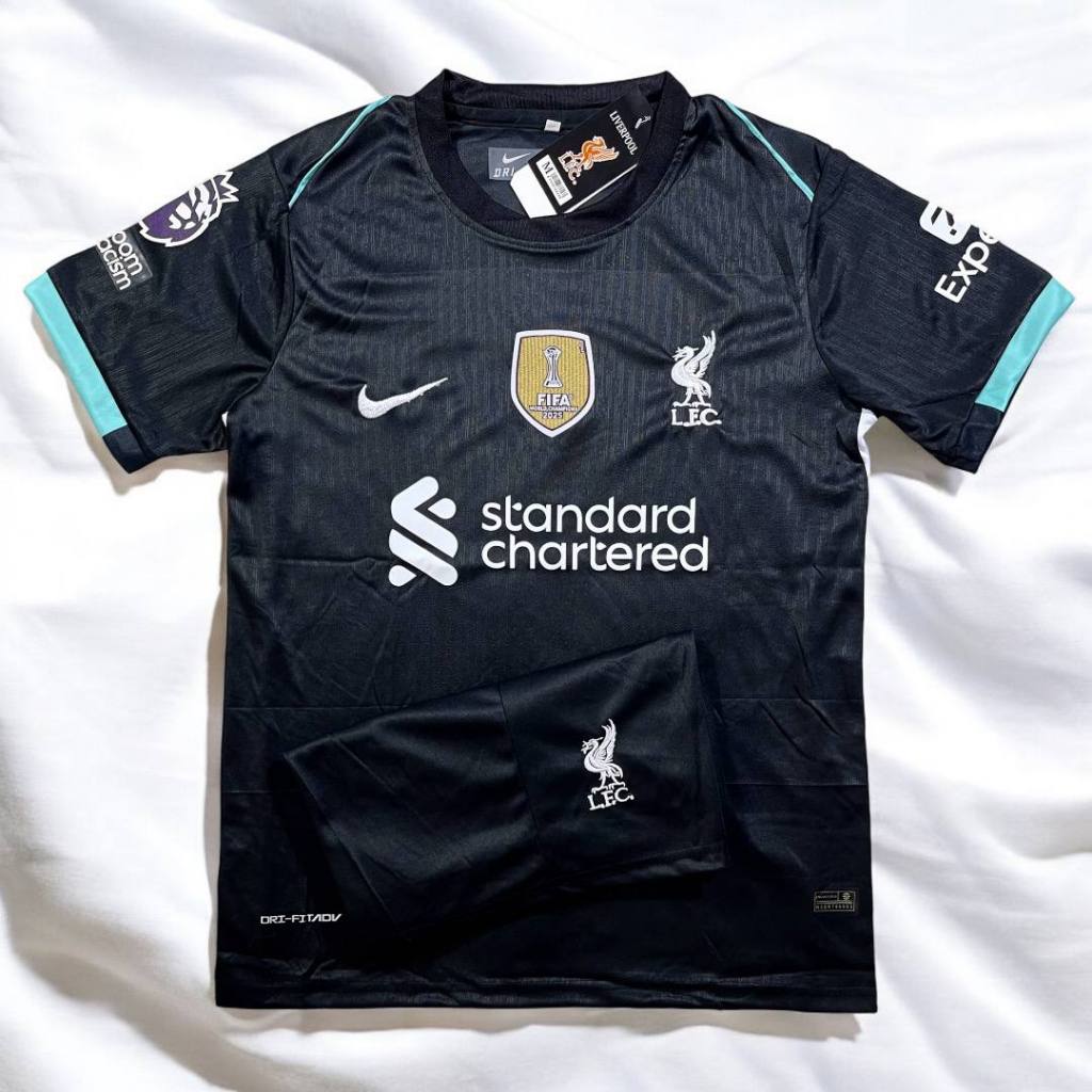 เสื้อฟุตบอล ทีมLiver เสื้อพร้อมกางเกงชุดกีฬาใหม่ล่าสุด 2024 กับ 2025 เนื้อผ้าดีใส่สบาย
