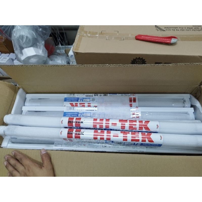 Hitek รางพร้อมหลอดไฟ T8 LED  ขนาด 9W(ส่งทันที)