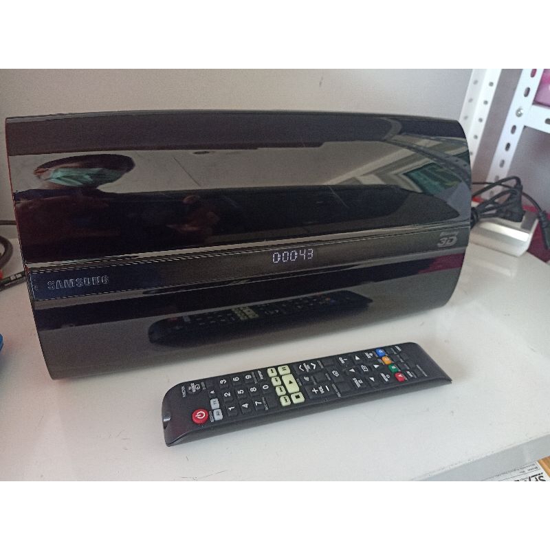 เครื่องเล่นบลูเรย์ Samsung Bluray 3D Home Theaterรุ่นHT-ES6550W (เฉพาะตัวเครื่อง+รีโมท)