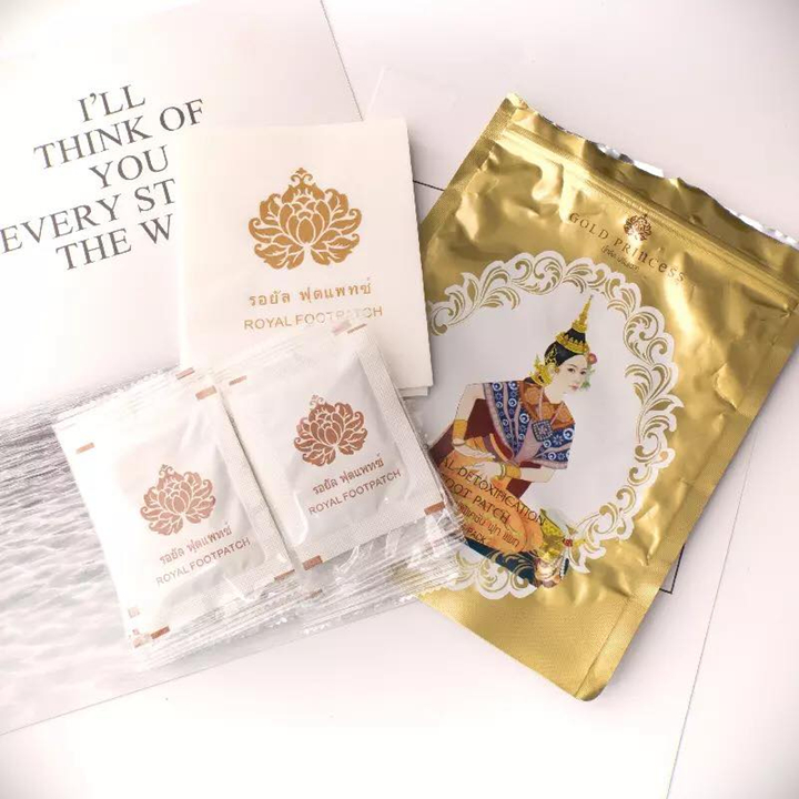 แผ่นแปะเท้าสมุนไพรไทย Royal Foot Patch Gold Princess แผ่นแฟะเท้านางรำสินค้าดีต่อสุขภาพ 1 ห่อ 10 แผ่น