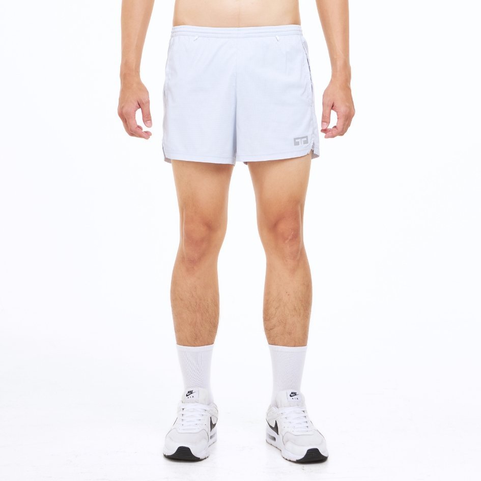 Training Lab TL 4” Flow+ Shorts (23120G) กางเกงวิ่งรุ่น 4 นิ้วสีเทาขาว