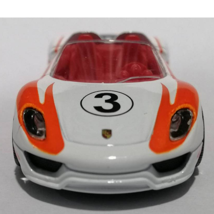 โมเดลรถ Majorette Porsche 918 Spyder Convertible Number 3  Scale1:61 ขนาด 7.5 X 3.5 CM. No Package