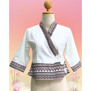 เสื้อผ้าฝ้าย เสื้อพื้นเมือง เจ้านางลายไทยสีขาว