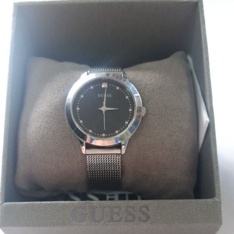 นาฬิกา guess มือสองของแท้