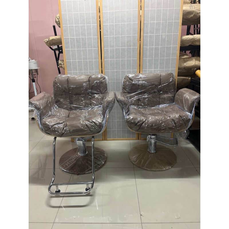รุ่นใหม่สินค้าประกอบไปให้เรียบร้อยพร้อมส่ง เก้าอี้เสริมสวย เก้าอี้ตัเผมชาย-หญิง สำหรับร้านเสริมสวย ไฮโดริคปรับขึ้นได้