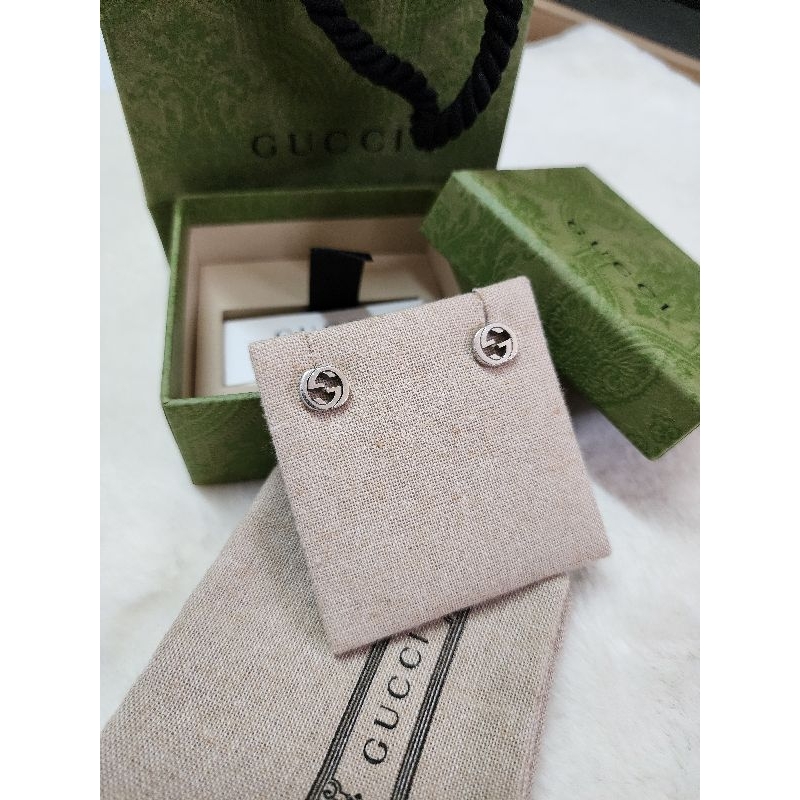 ต่างหู Gucci SILVER INTERLOCKING G EARRINGS