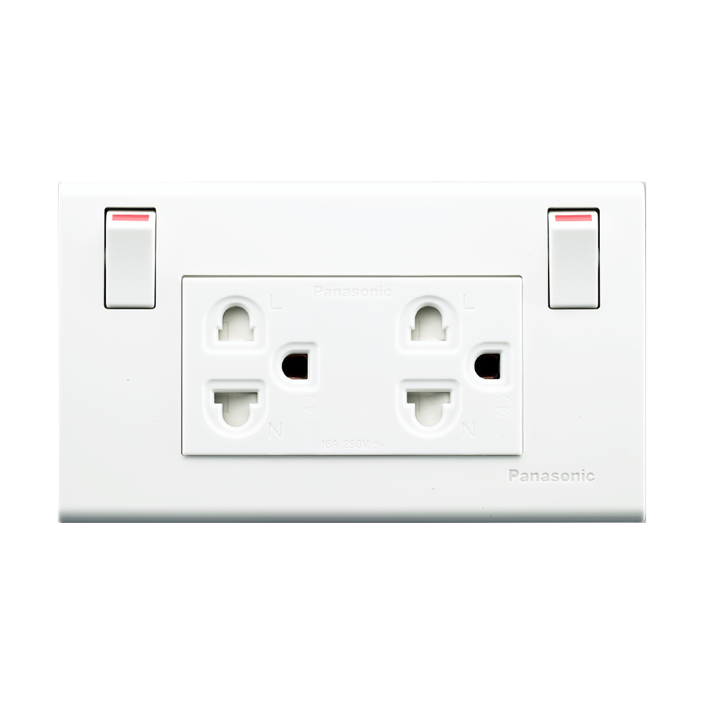 *PJRW*ชุดปลั๊กกราวด์คู่มีม่านนิรภัยและสวิตช์ควบคุม ยี่ห้อ Panasonic(WEGP-1282) เต้ารับกราวด์คู่มีม่านนิรภัย