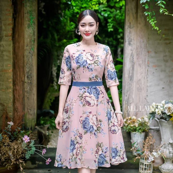 All Ladies เดรสกุหลาบแขนศอก