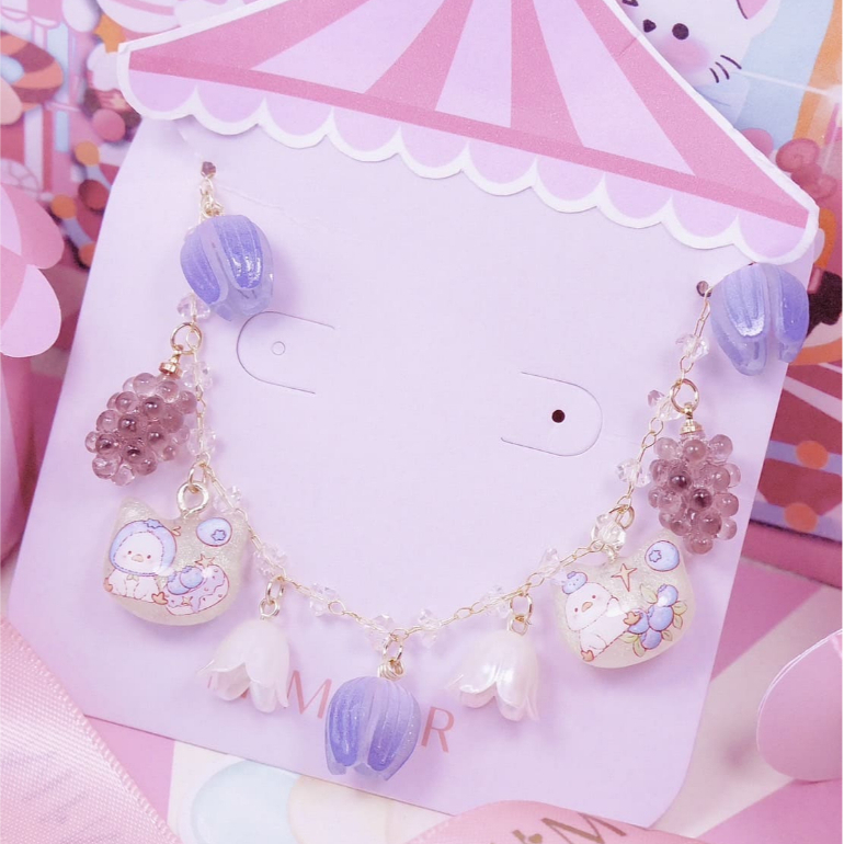 R774 สร้อยข้อมือดักกี้องุ่นม่วงดอกระฆังขาว 14K 16 - 21 cm พร้อมกล่องชมพู