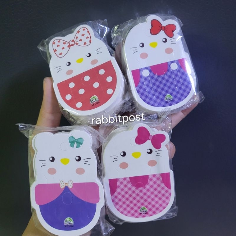 แผงติดกิ๊บ ลายแมว 100ชิ้น/แพ็ค ขนาด2.3x3นิ้ว /สุ่มลาย