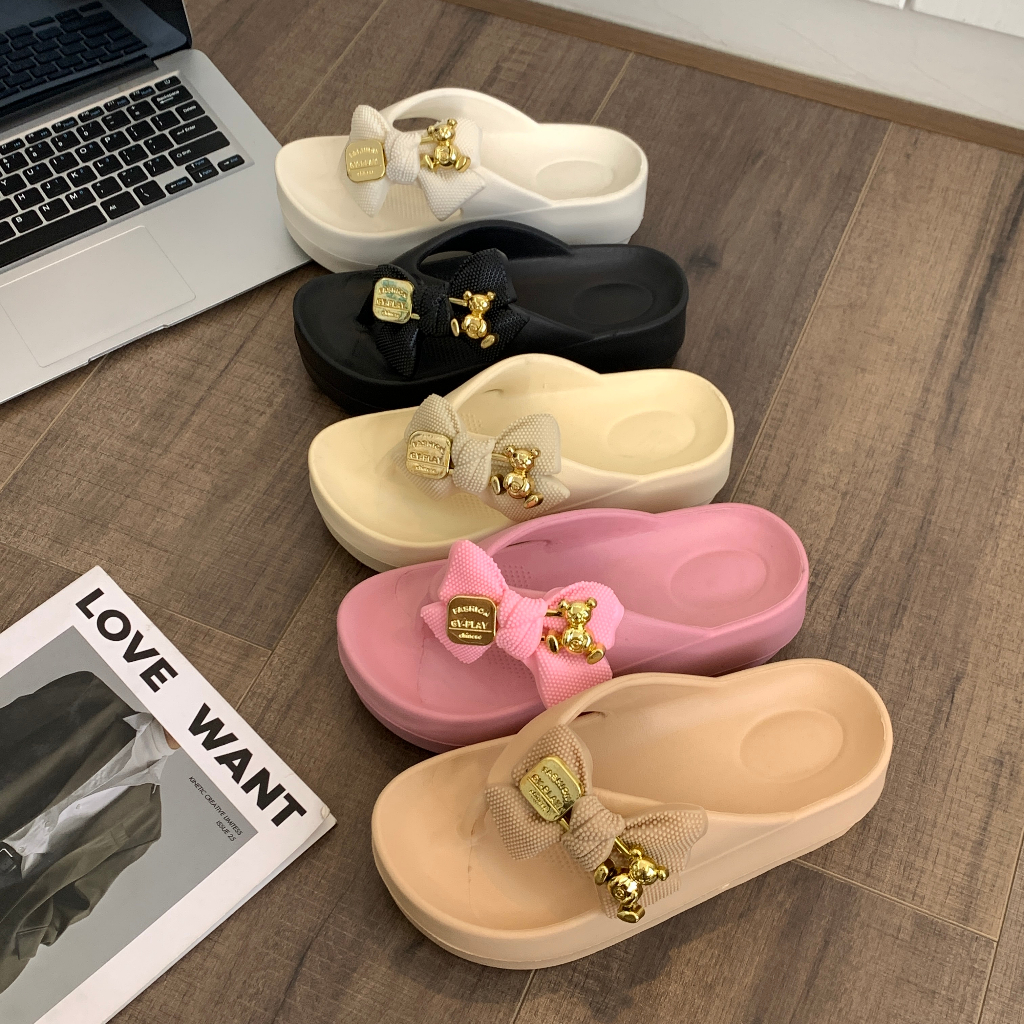 รองเท้าเเตะผู้หญิงแบบหูคีบ ส้นตึก รุ่น 399