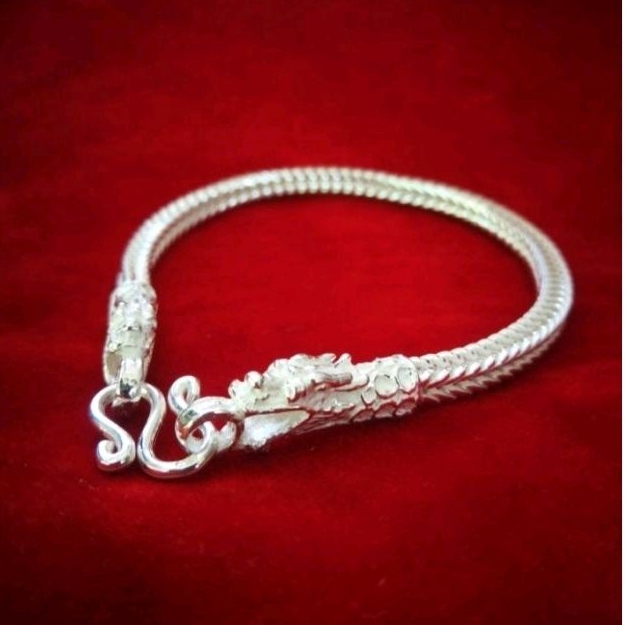 สร้อยข้อ​มือเงินแท้ ลายสี่เสา3.5มิลหัวมังกร (ขนาด3บาท)​เพิ่มความยาว​อีก​ครึ่ง​นิ้ว​จากที่วัด