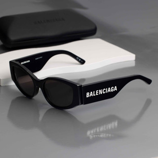 แว่นกันแดด BALENCIAGA รุ่น BB0258S 001 SIZE 58 MM. (BLACK-BLACK-GREY)